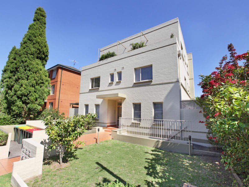 2/9 Linsley Street, Gladesville Sold by Cassidy Real Estate - image 1
