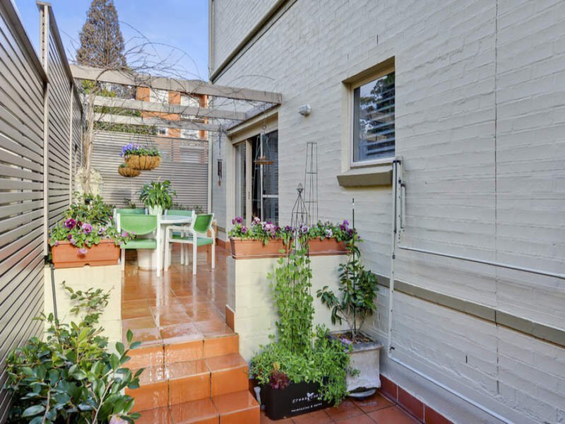 2/9 Linsley Street, Gladesville Sold by Cassidy Real Estate - image 1