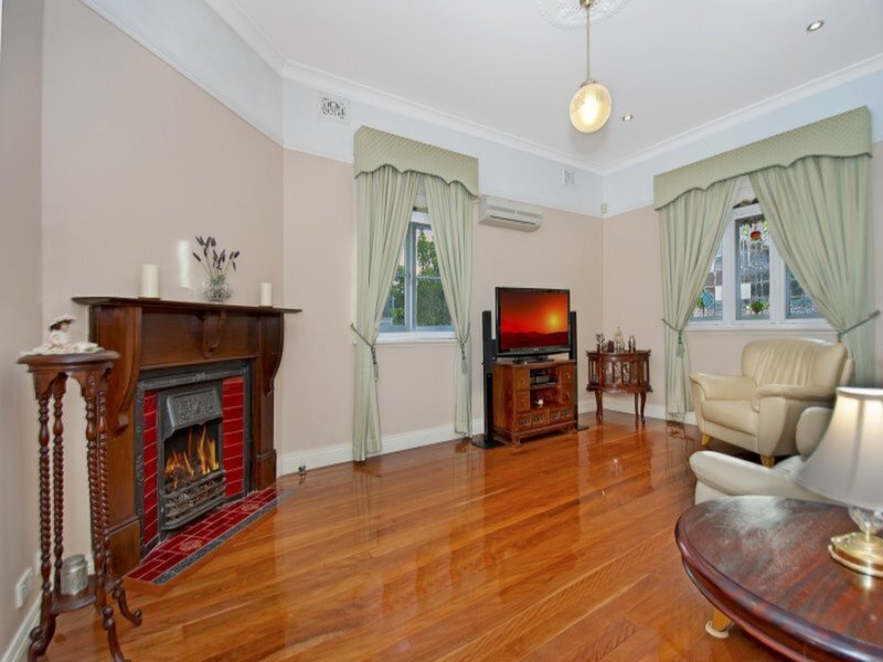 44 Mitchell Street, Putney Sold by Cassidy Real Estate - image 1