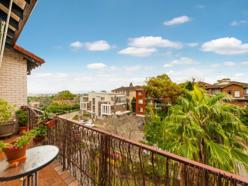 13/22 Linsley Street, Gladesville Sold by Cassidy Real Estate - image 1