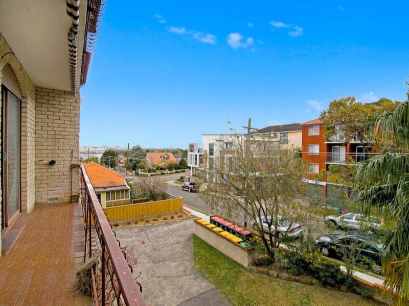 8/22 Linsley Street, Gladesville Sold by Cassidy Real Estate - image 1