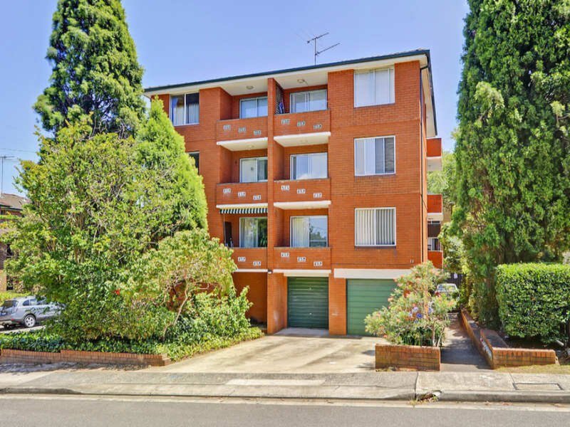 7/11 Linsley Street, Gladesville Sold by Cassidy Real Estate - image 1