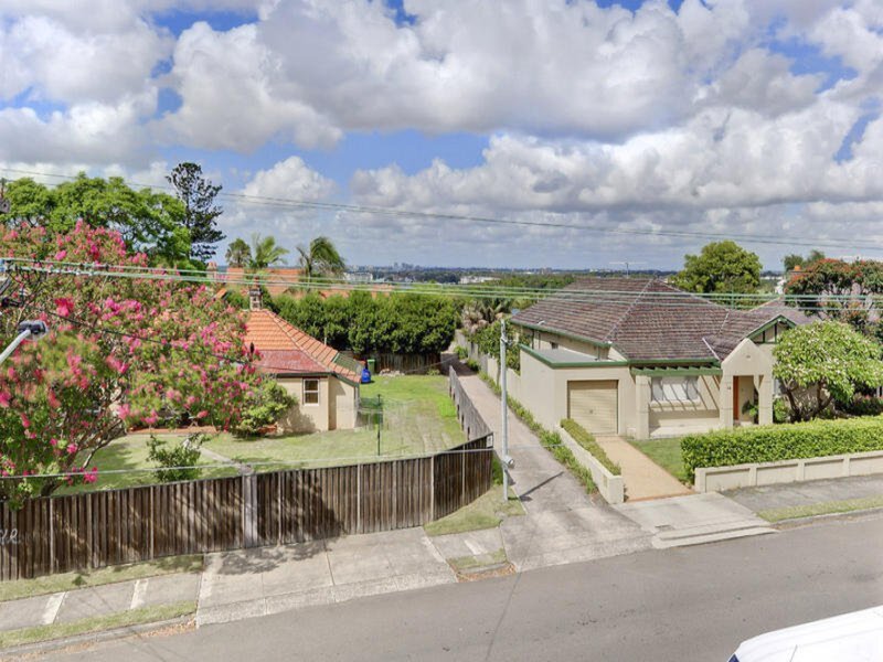 11/33 Wharf Road, Gladesville Sold by Cassidy Real Estate - image 1