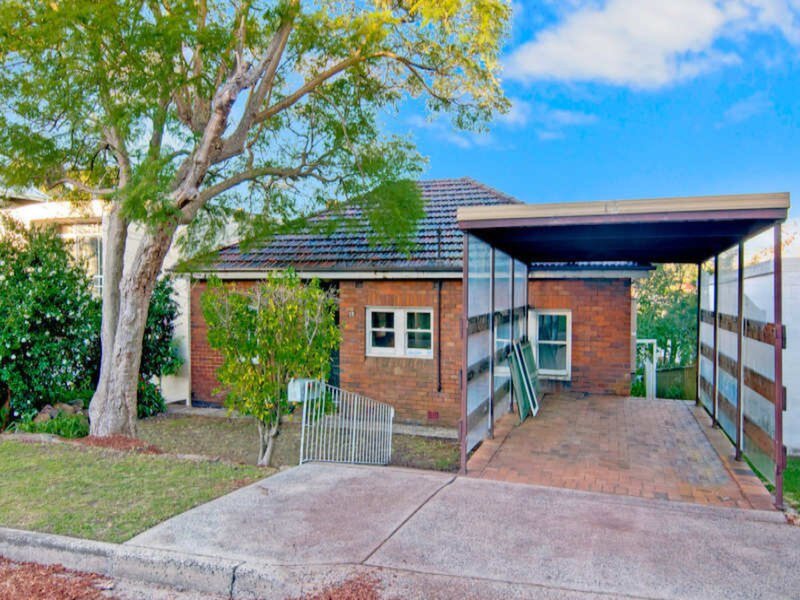 12 McGowan Street, Putney Sold by Cassidy Real Estate - image 1