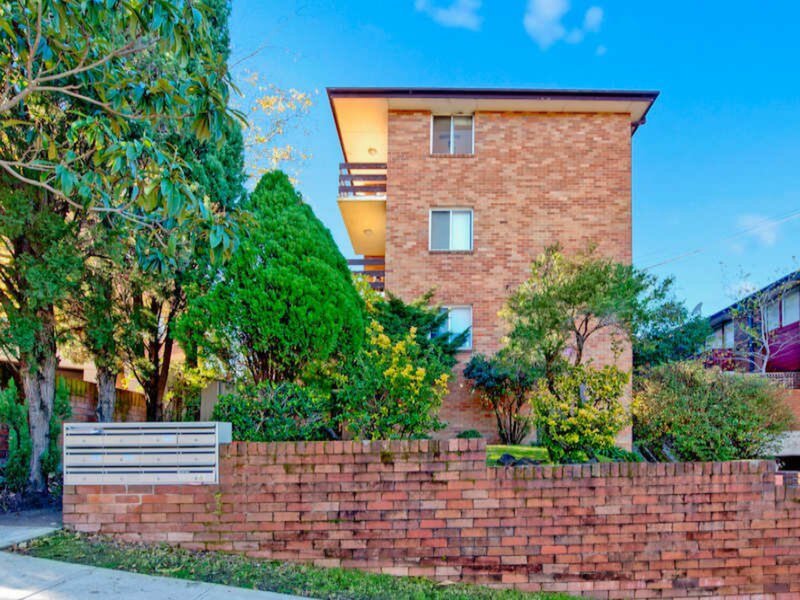 6/4 Pearson Street, Gladesville Sold by Cassidy Real Estate - image 1