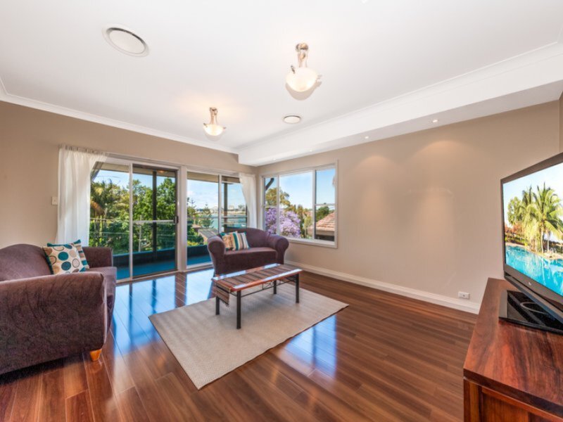 5 Dyson Street, Putney Sold by Cassidy Real Estate - image 1