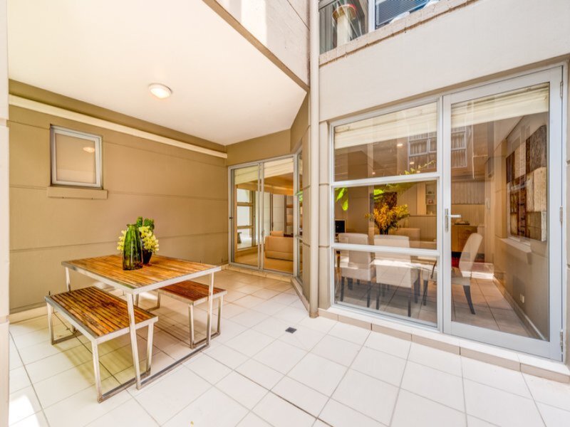 105/45-53 Carlisle Street, Rose Bay Sold by Cassidy Real Estate - image 1