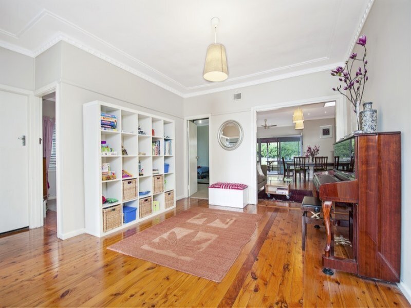 24 Boulton Street, Putney Sold by Cassidy Real Estate - image 1