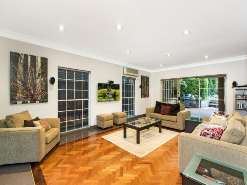 146 Charles Street, Putney Sold by Cassidy Real Estate - image 1