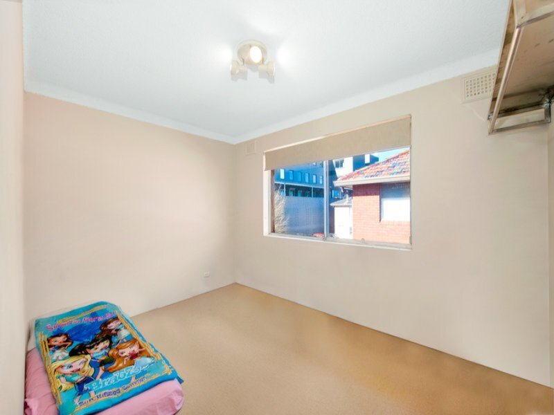 12/3 Western Crescent, Gladesville Sold by Cassidy Real Estate - image 1
