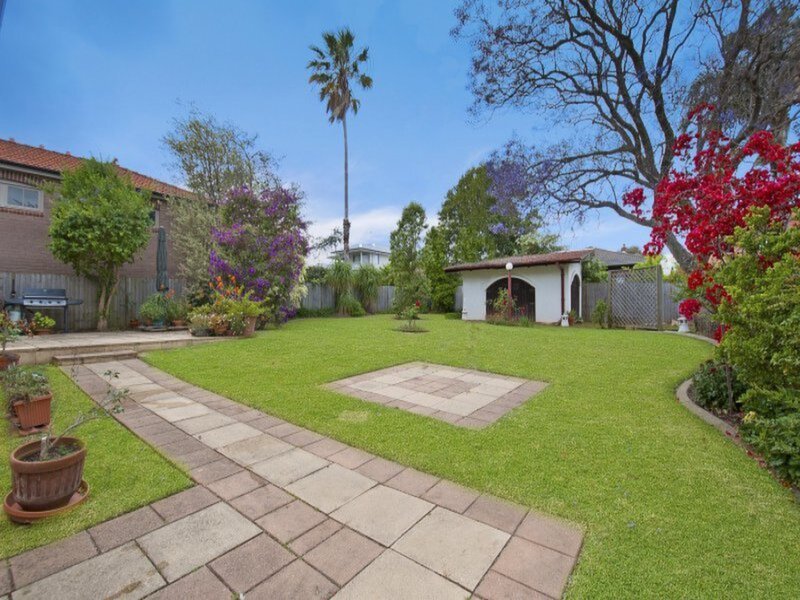 28 Douglas Street, Putney Sold by Cassidy Real Estate - image 1