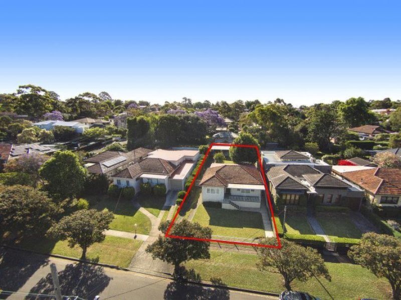 18 Farnell Street, Hunters Hill Sold by Cassidy Real Estate - image 1