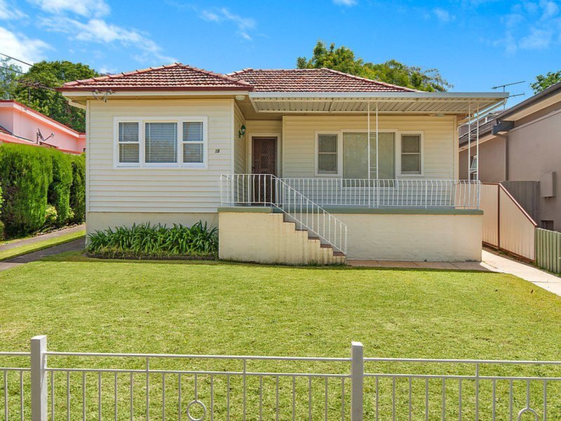 18 Farnell Street, Hunters Hill Sold by Cassidy Real Estate - image 1