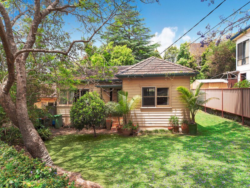 137 Lower Pittwater Road, Hunters Hill Sold by Cassidy Real Estate - image 1