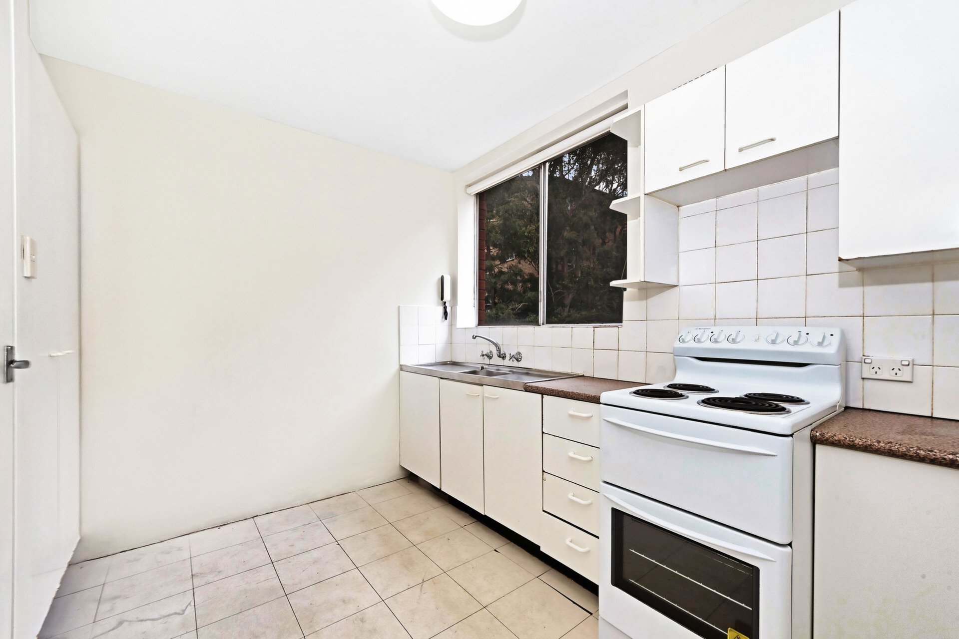 3/15 Linsley Street, Gladesville Sold by Cassidy Real Estate - image 1