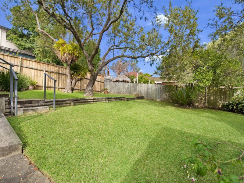 23 Simpson Street, Putney Sold by Cassidy Real Estate - image 1