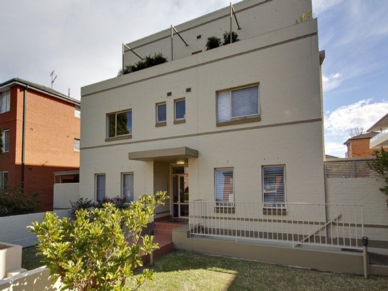 4/9 Linsley Street, Gladesville Sold by Cassidy Real Estate - image 1