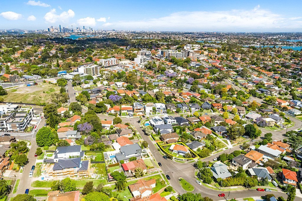 32 Brereton Street, Gladesville Sold by Cassidy Real Estate - image 1