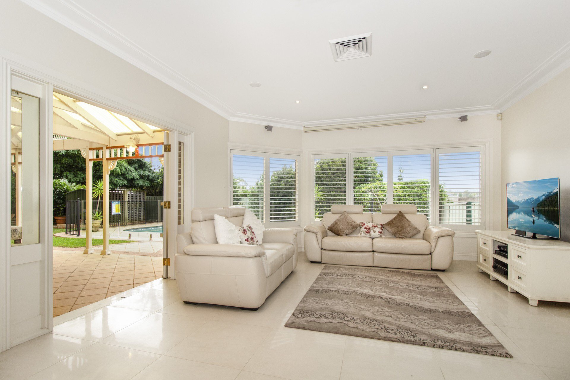 28 Pellisier Road, Putney Sold by Cassidy Real Estate - image 1