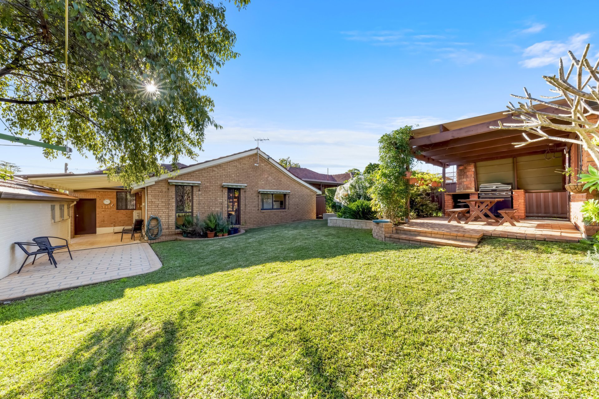 9 Woodbine Crescent, Ryde Sold by Cassidy Real Estate - image 1