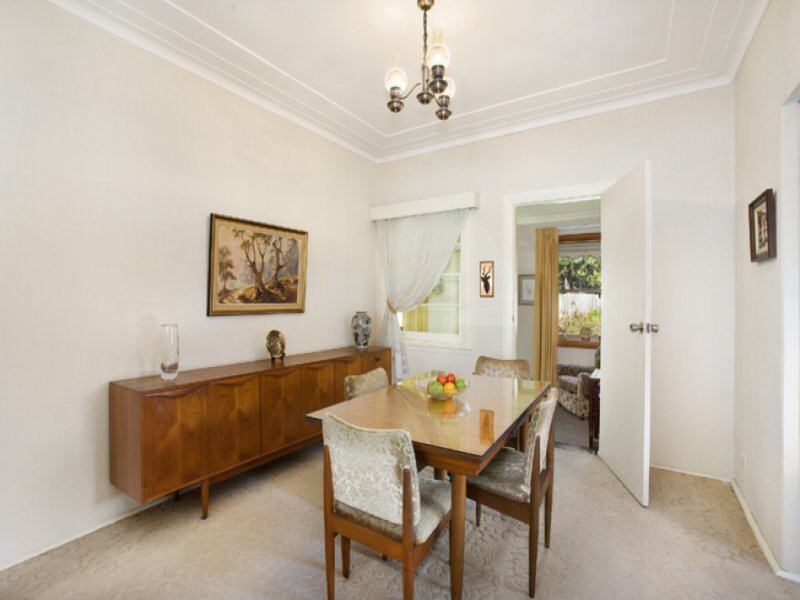 172 Charles Street, Putney Sold by Cassidy Real Estate - image 1