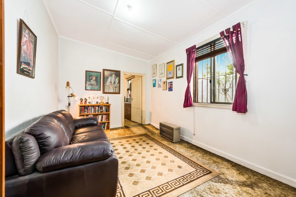 128 Doncaster Avenue, Kensington Sold by Cassidy Real Estate - image 1