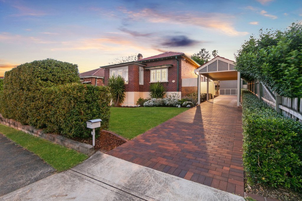 174 Morrison Road, Putney Sold by Cassidy Real Estate - image 1