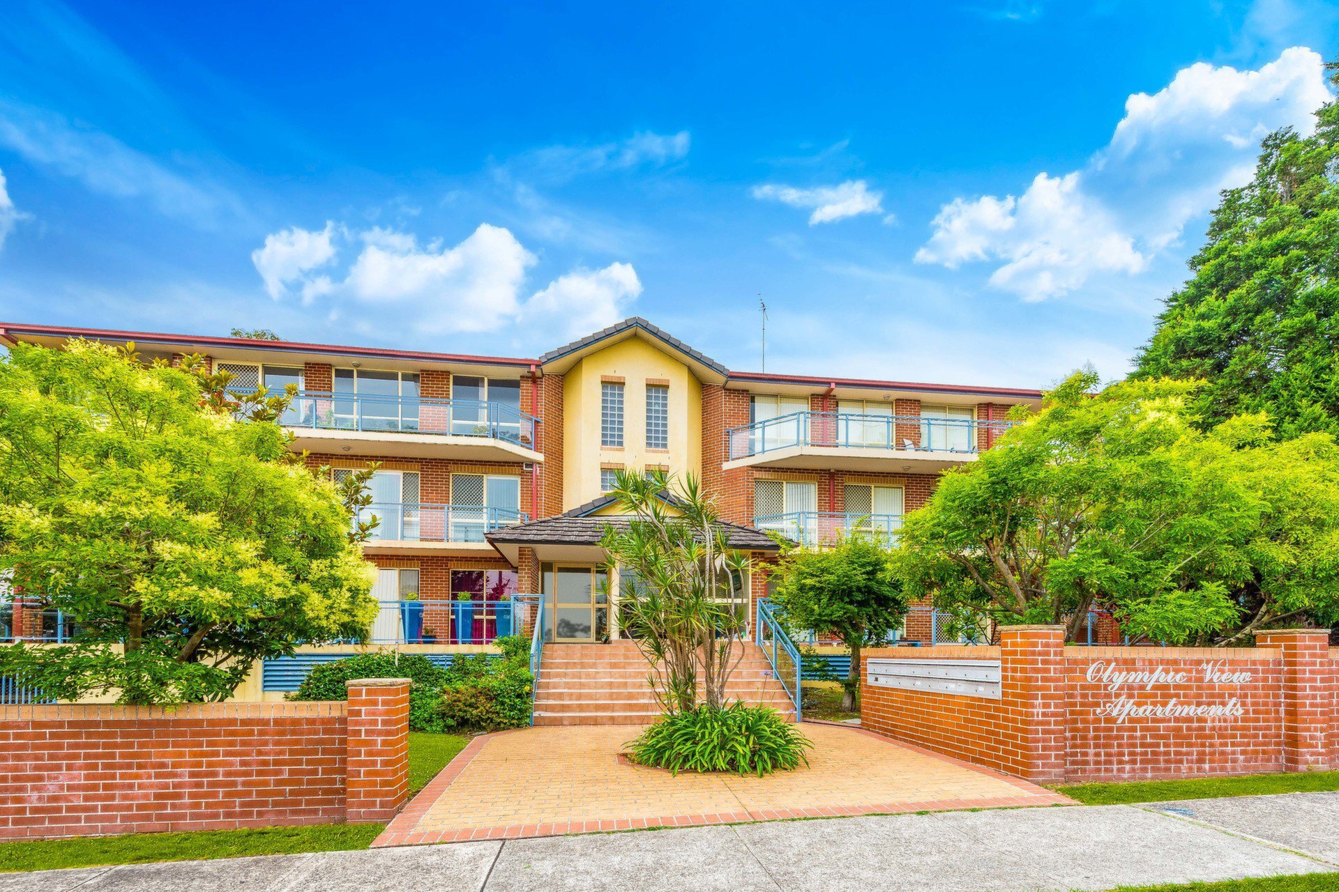 4/13-17 Morrison Road, Gladesville Sold by Cassidy Real Estate - image 1