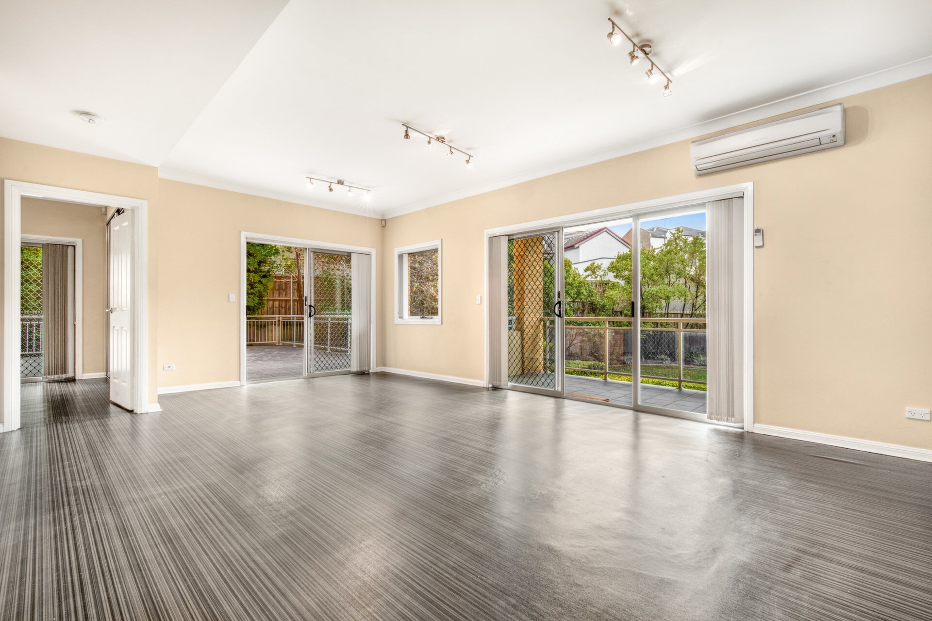 1/8 Refractory Court, Holroyd Leased by Cassidy Real Estate - image 1