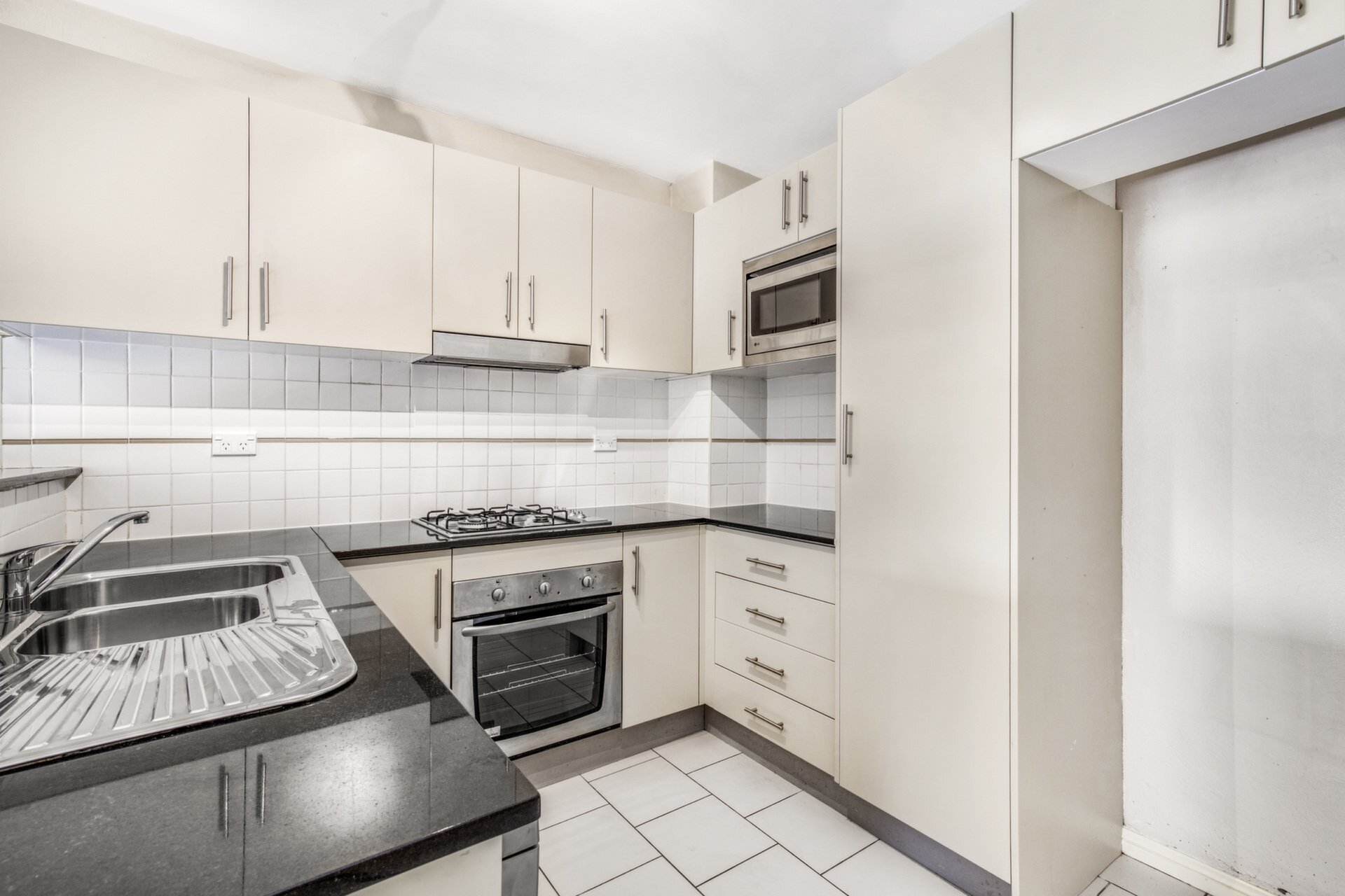 1/8 Refractory Court, Holroyd Leased by Cassidy Real Estate - image 1
