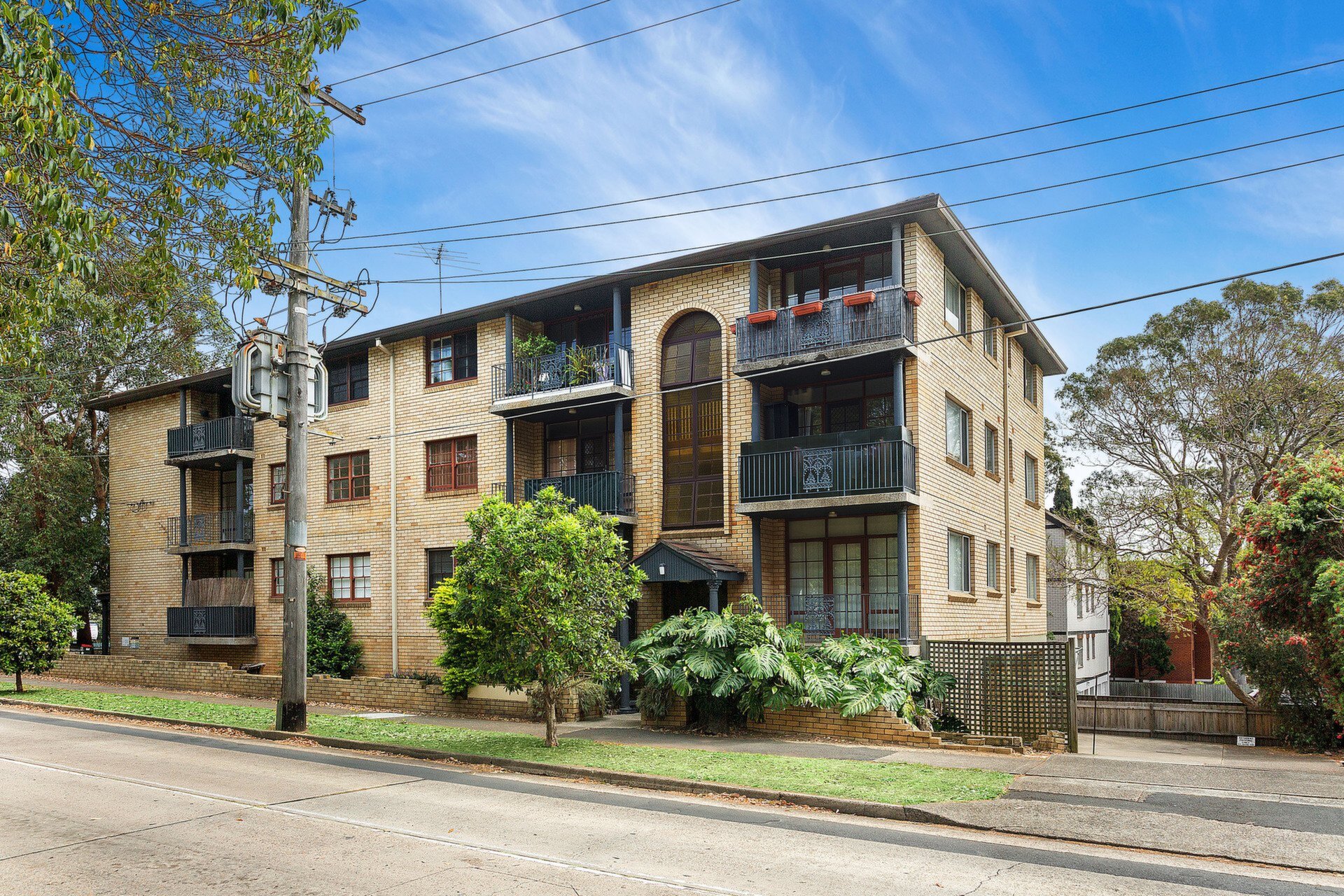 4/523 Victoria Road, Ryde Sold by Cassidy Real Estate - image 1