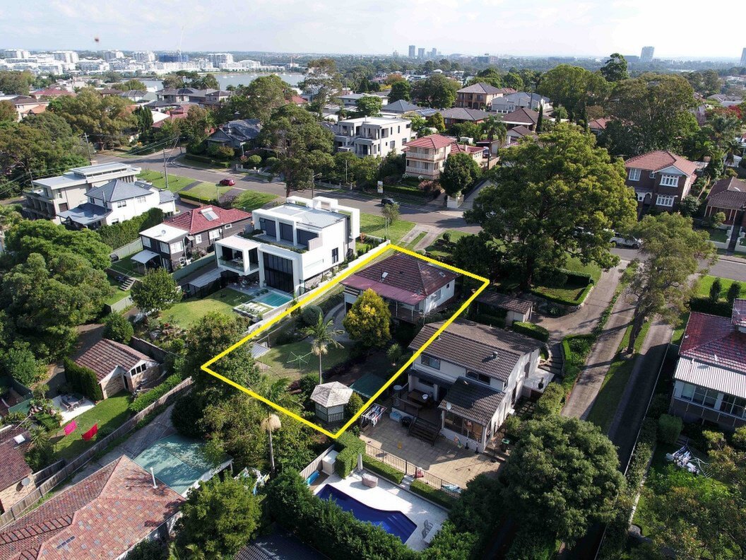 22 Champion Road, Tennyson Point Sold by Cassidy Real Estate - image 1