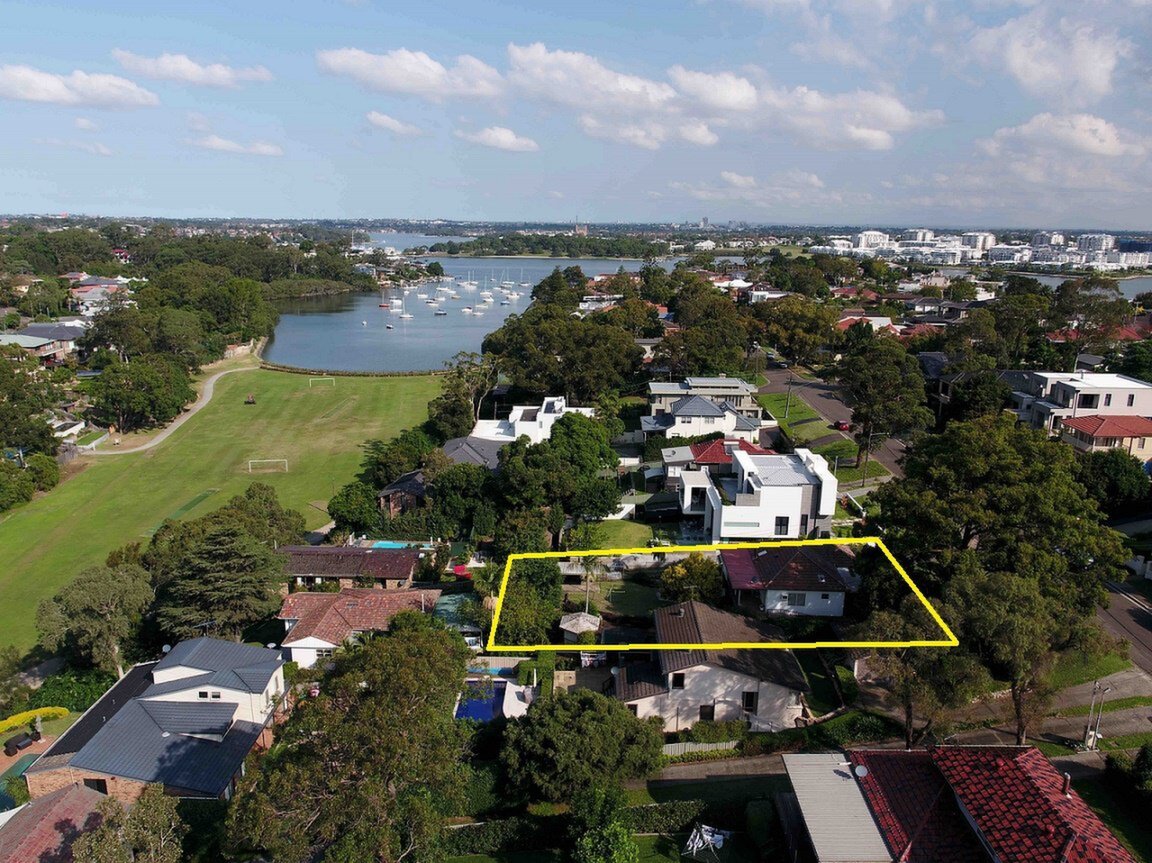 22 Champion Road, Tennyson Point Sold by Cassidy Real Estate - image 1