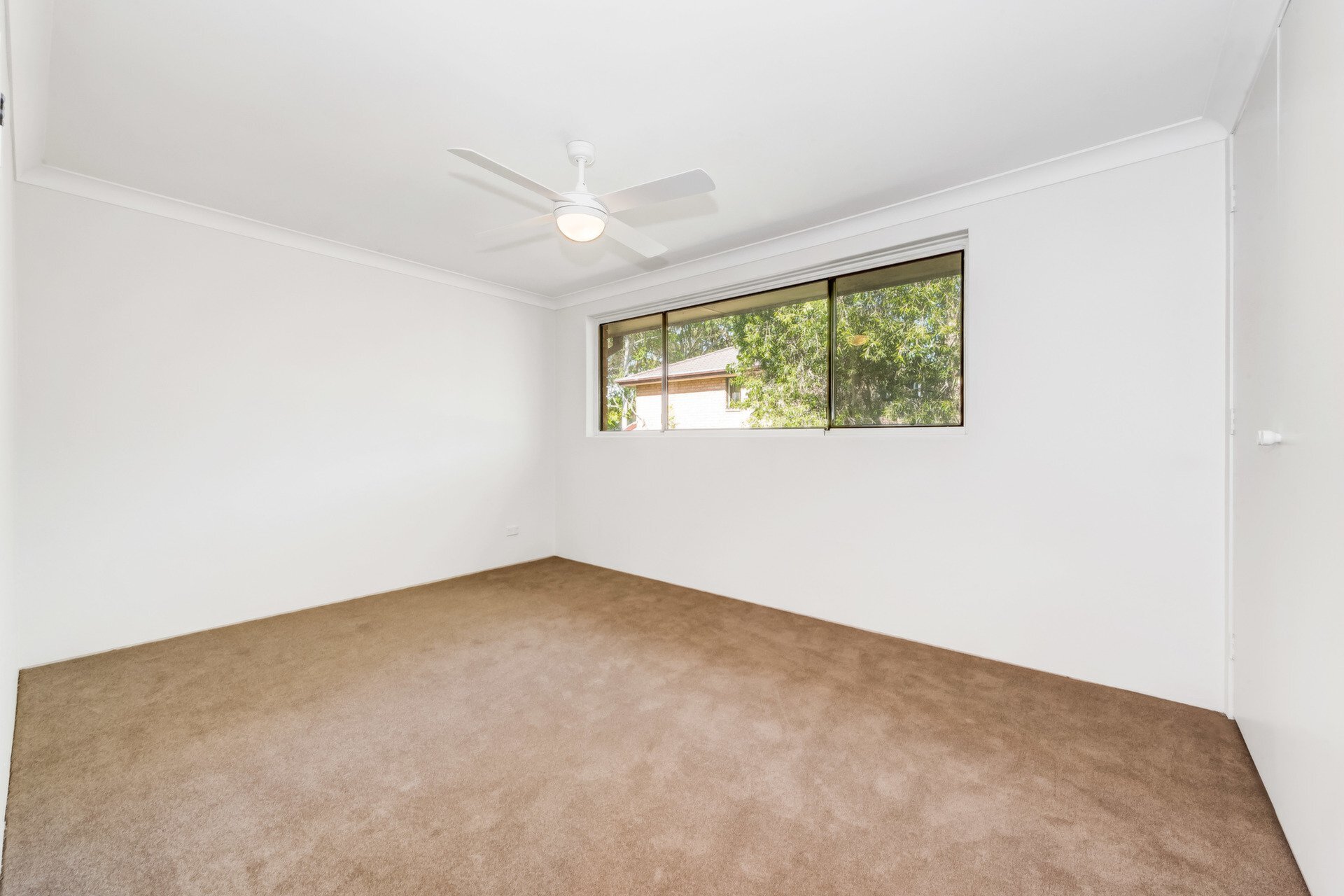 15/126 Crimea Road, Marsfield Sold by Cassidy Real Estate - image 1