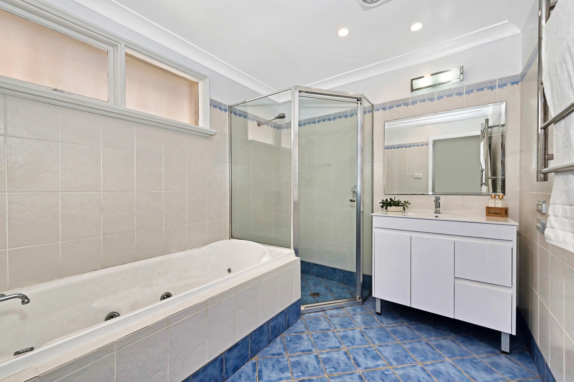 6 Searle Street, Ryde Sold by Cassidy Real Estate - image 1