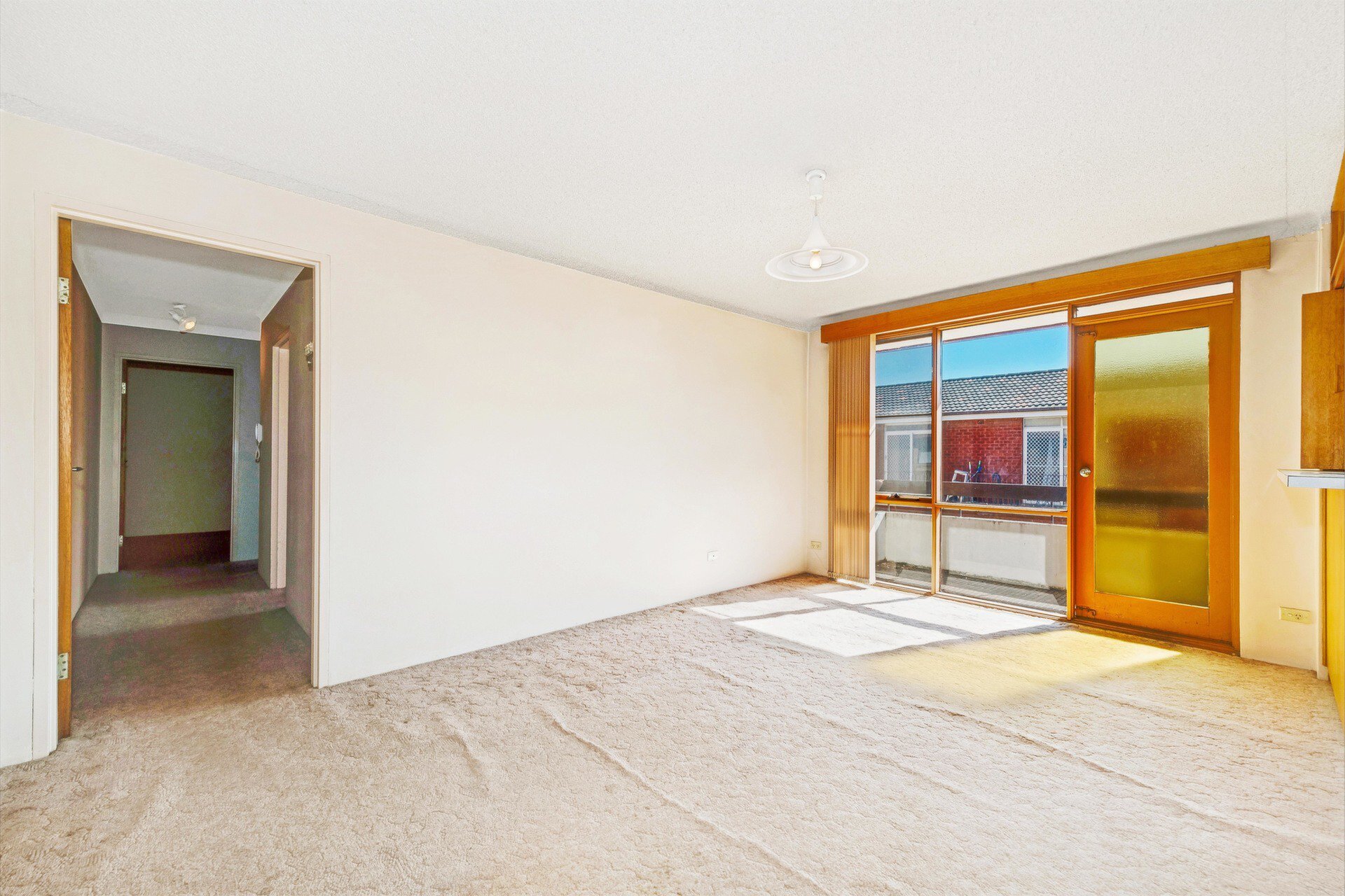 6/9 Bank Street, Meadowbank Sold by Cassidy Real Estate - image 1