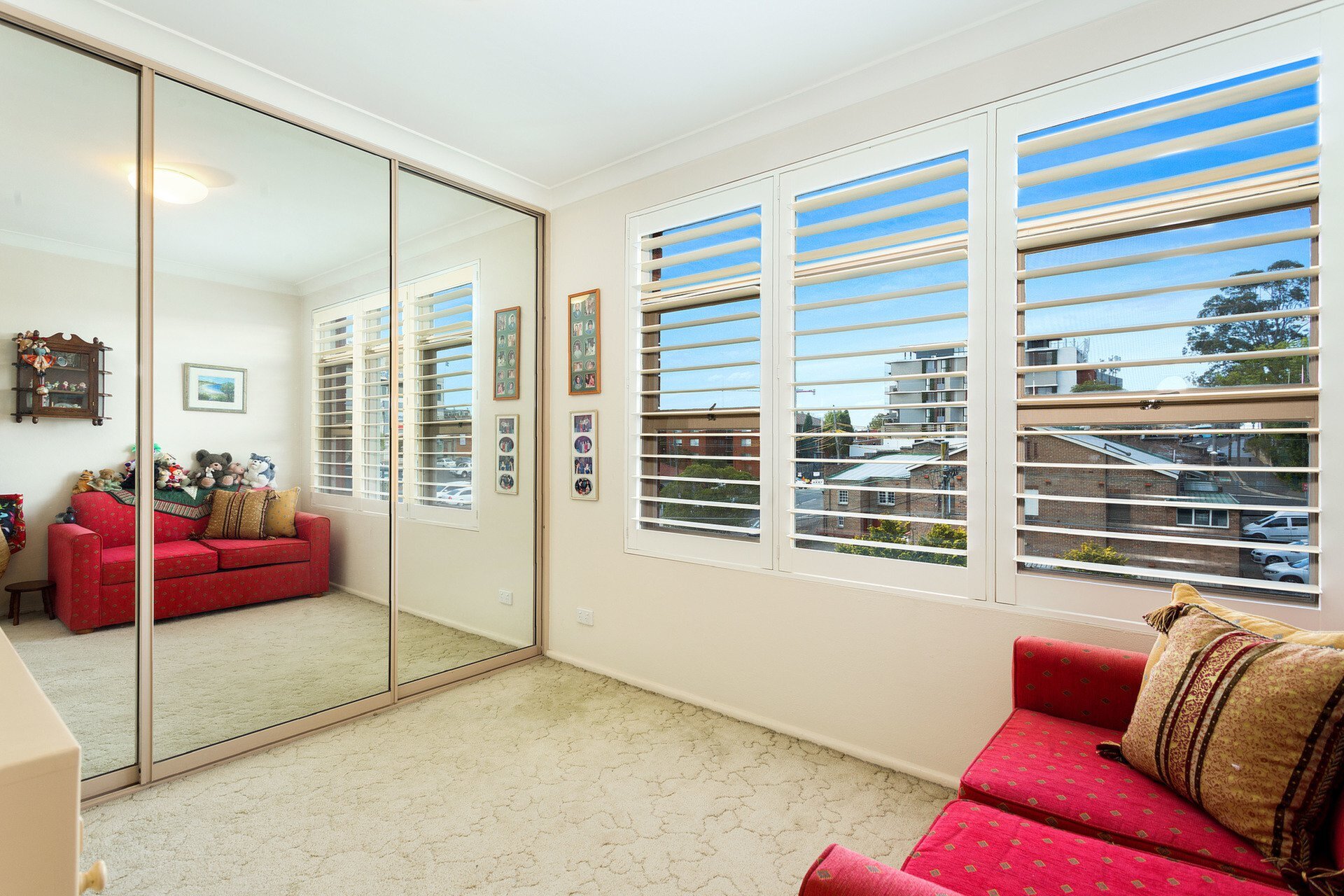 10/10 Coulter Street, Gladesville Sold by Cassidy Real Estate - image 1