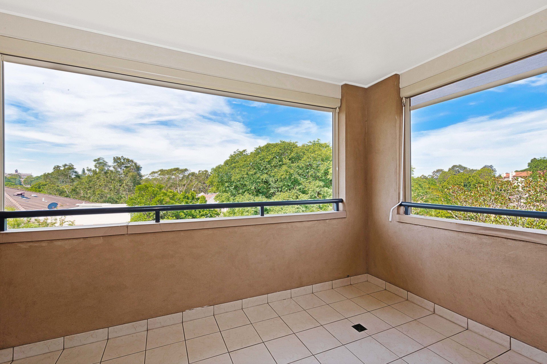 201/6 Karrabee Avenue, Huntleys Cove Sold by Cassidy Real Estate - image 1