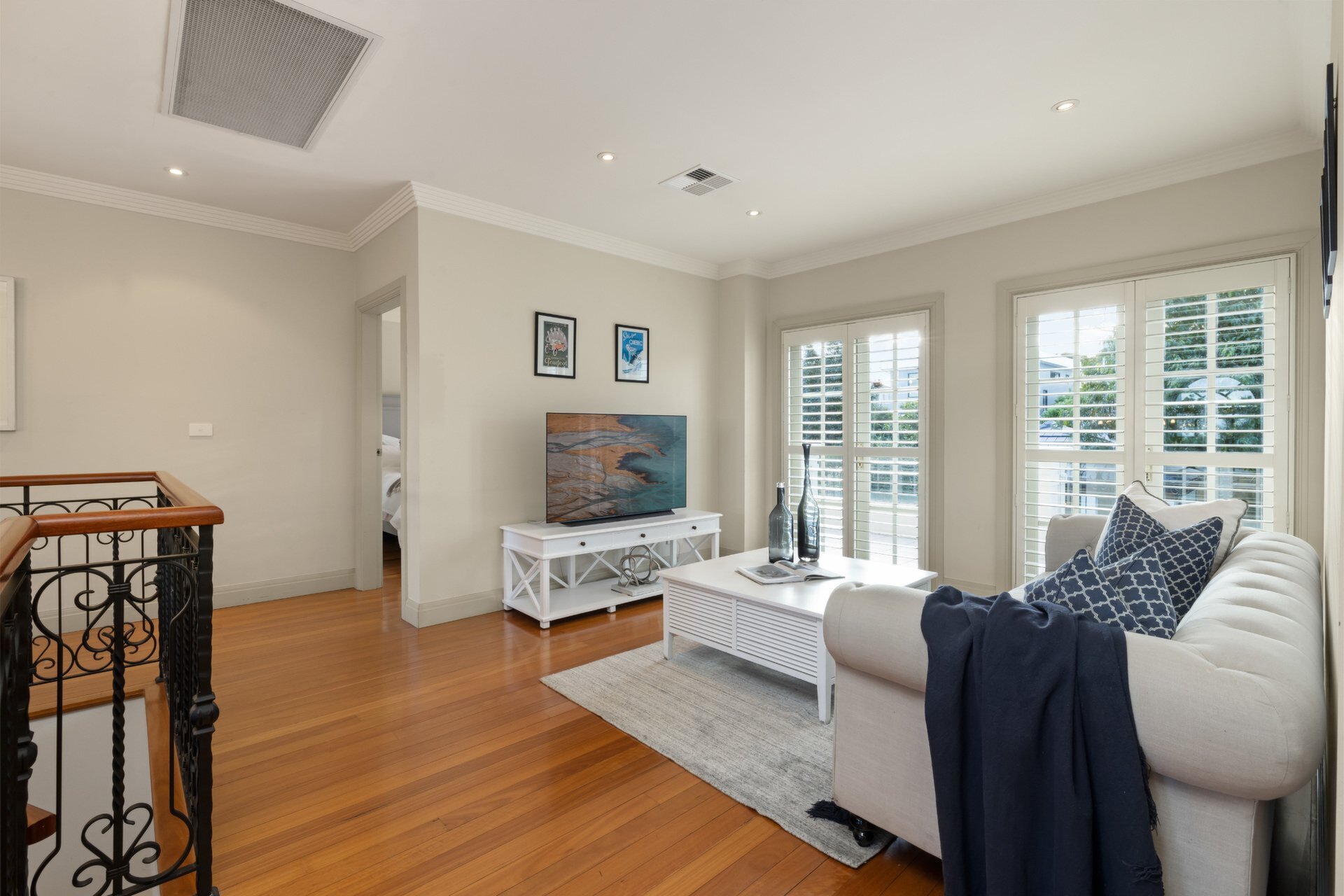 93 Charles Street, Putney Sold by Cassidy Real Estate - image 1