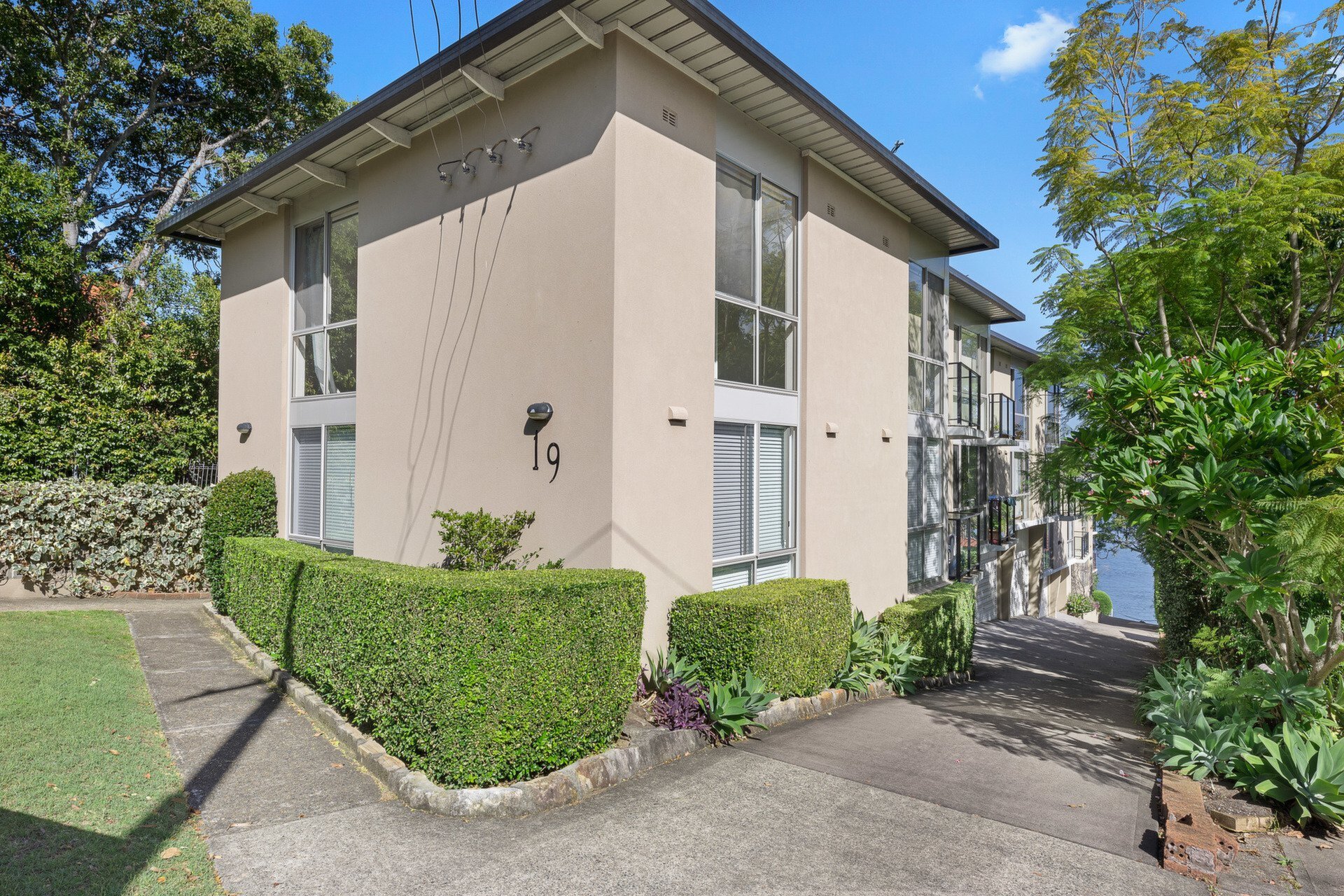 10/19 Dick Street, Henley Sold by Cassidy Real Estate - image 1