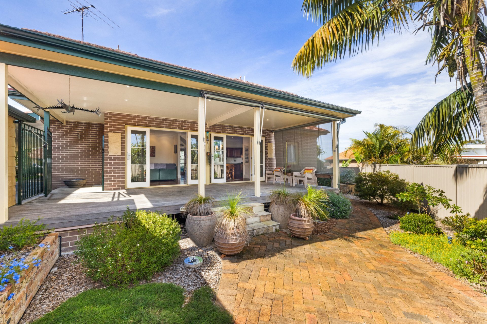 169 Charles Street, Putney Sold by Cassidy Real Estate - image 1