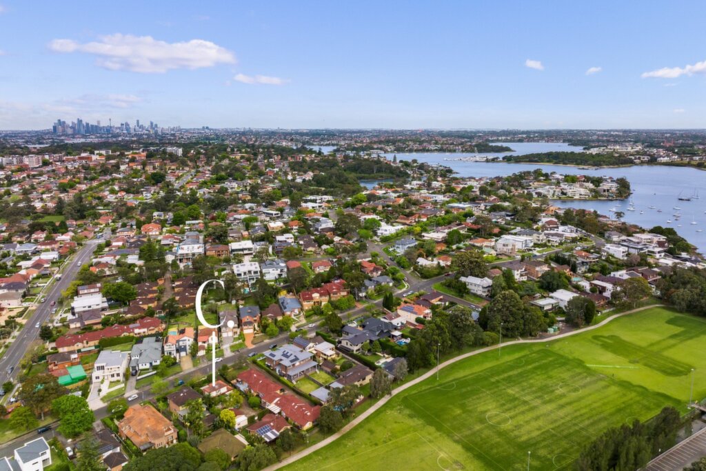 1/11 Bayview Street, Tennyson Point Sold by Cassidy Real Estate