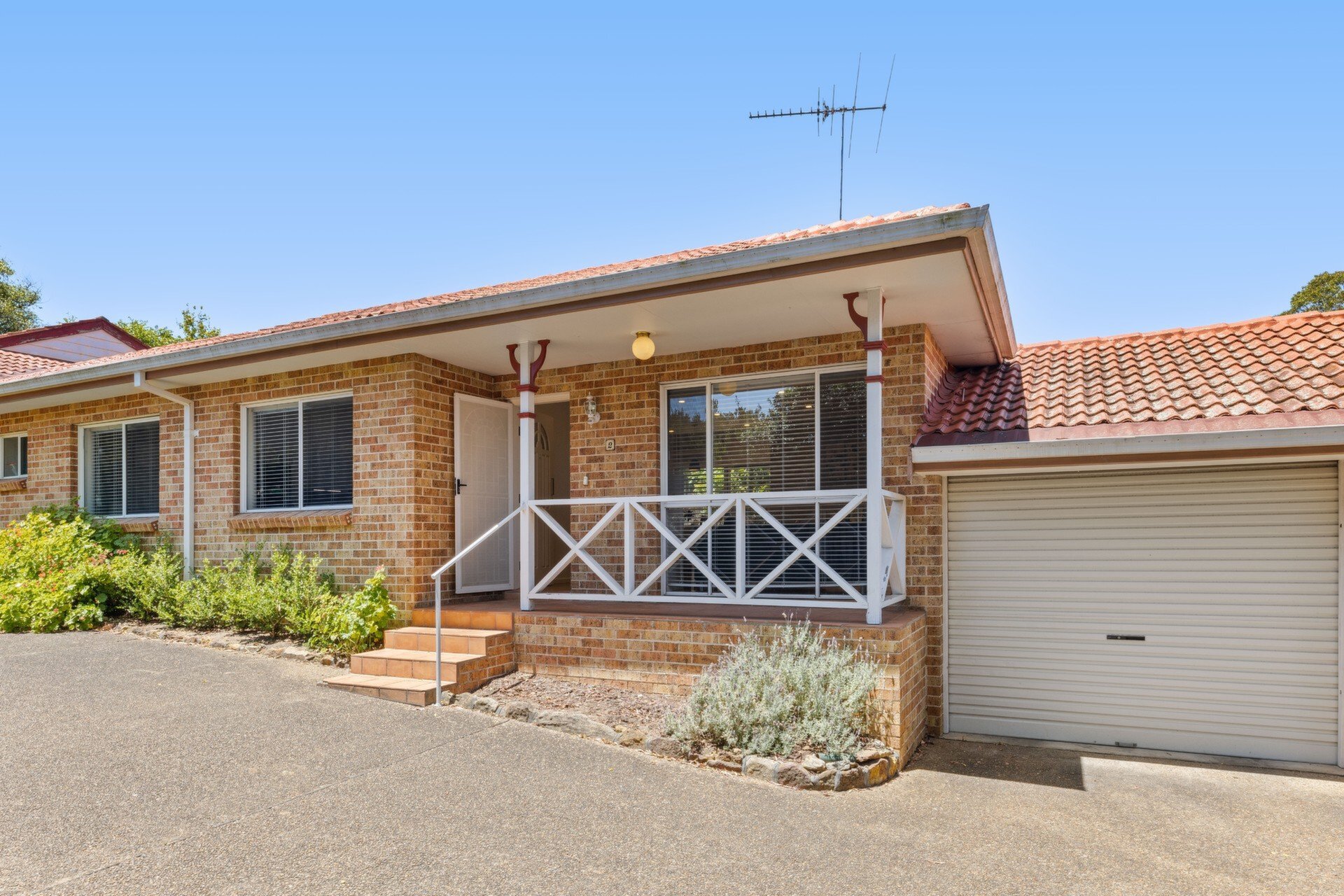 2/17 Kemp Street, Tennyson Point Sold by Cassidy Real Estate - image 1