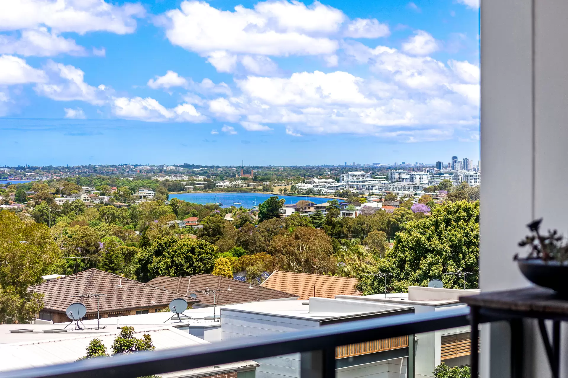 504S/5 Lardelli Drive, Ryde Sold by Cassidy Real Estate - image 1