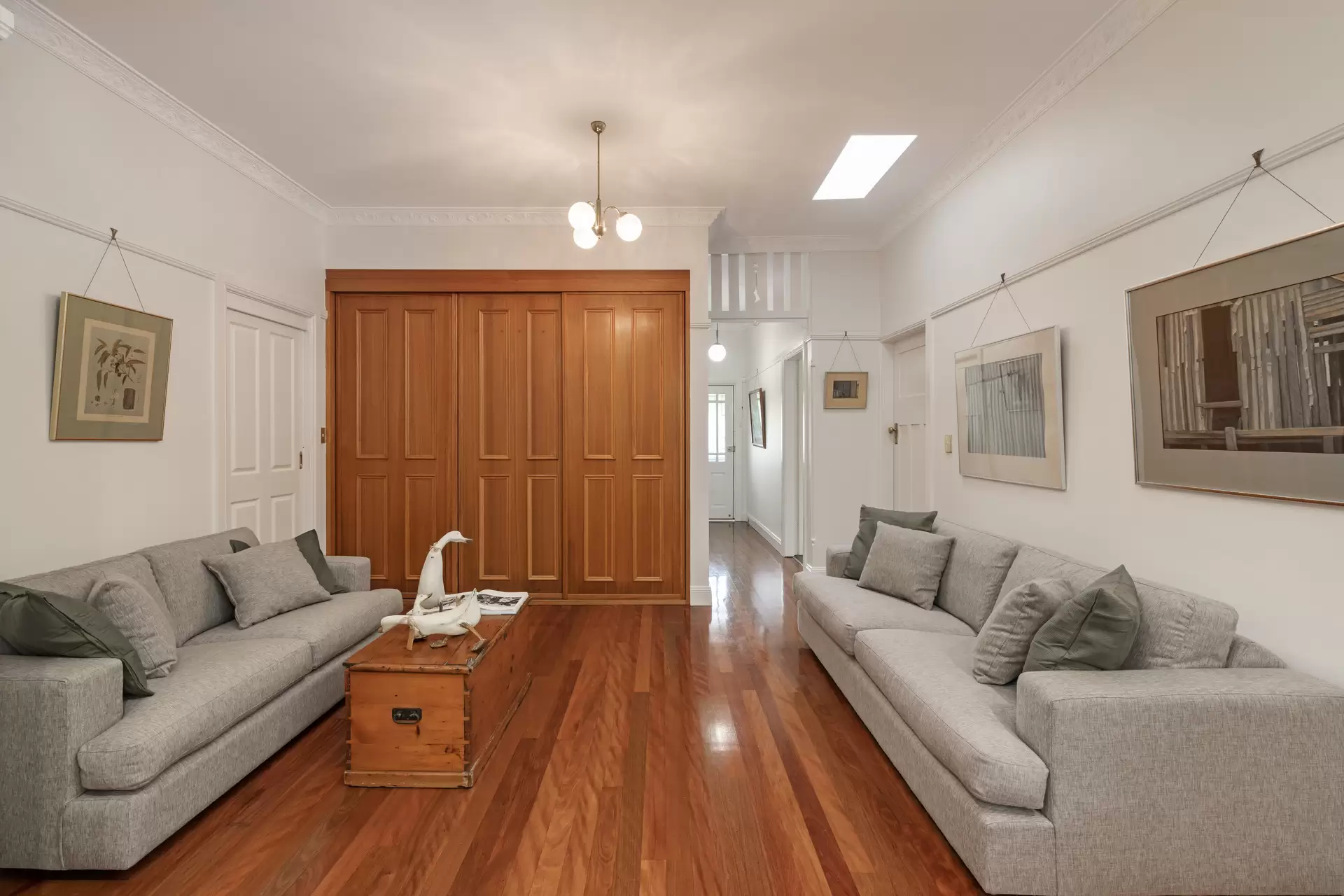 16 Riverside Avenue, Putney Sold by Cassidy Real Estate - image 1