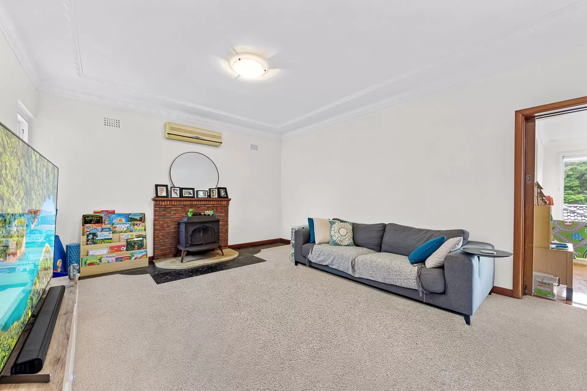 54 Eastwood Avenue, Eastwood Sold by Cassidy Real Estate - image 1