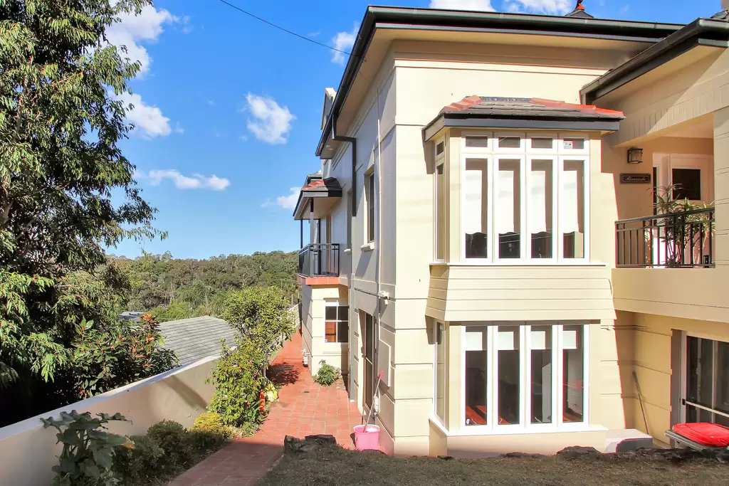 1/20 King Street, Hunters Hill Leased by Cassidy Real Estate