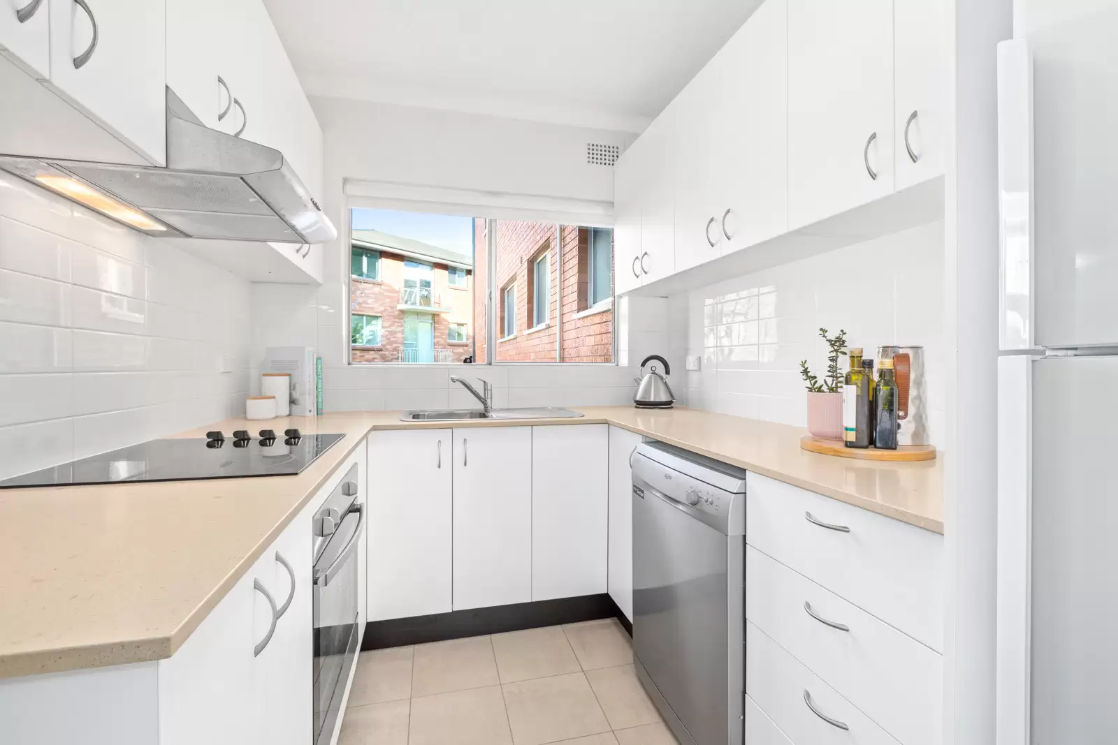8/13 Harvard Street, Gladesville Leased by Cassidy Real Estate - image 1