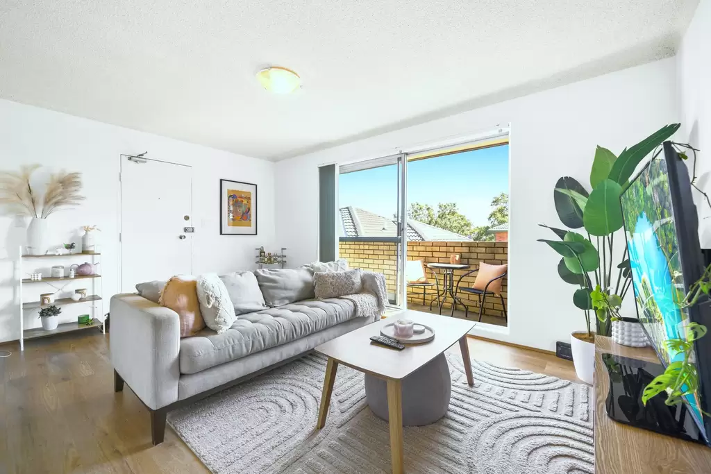 7/21-27 Meadow Crescent, Meadowbank Leased by Cassidy Real Estate