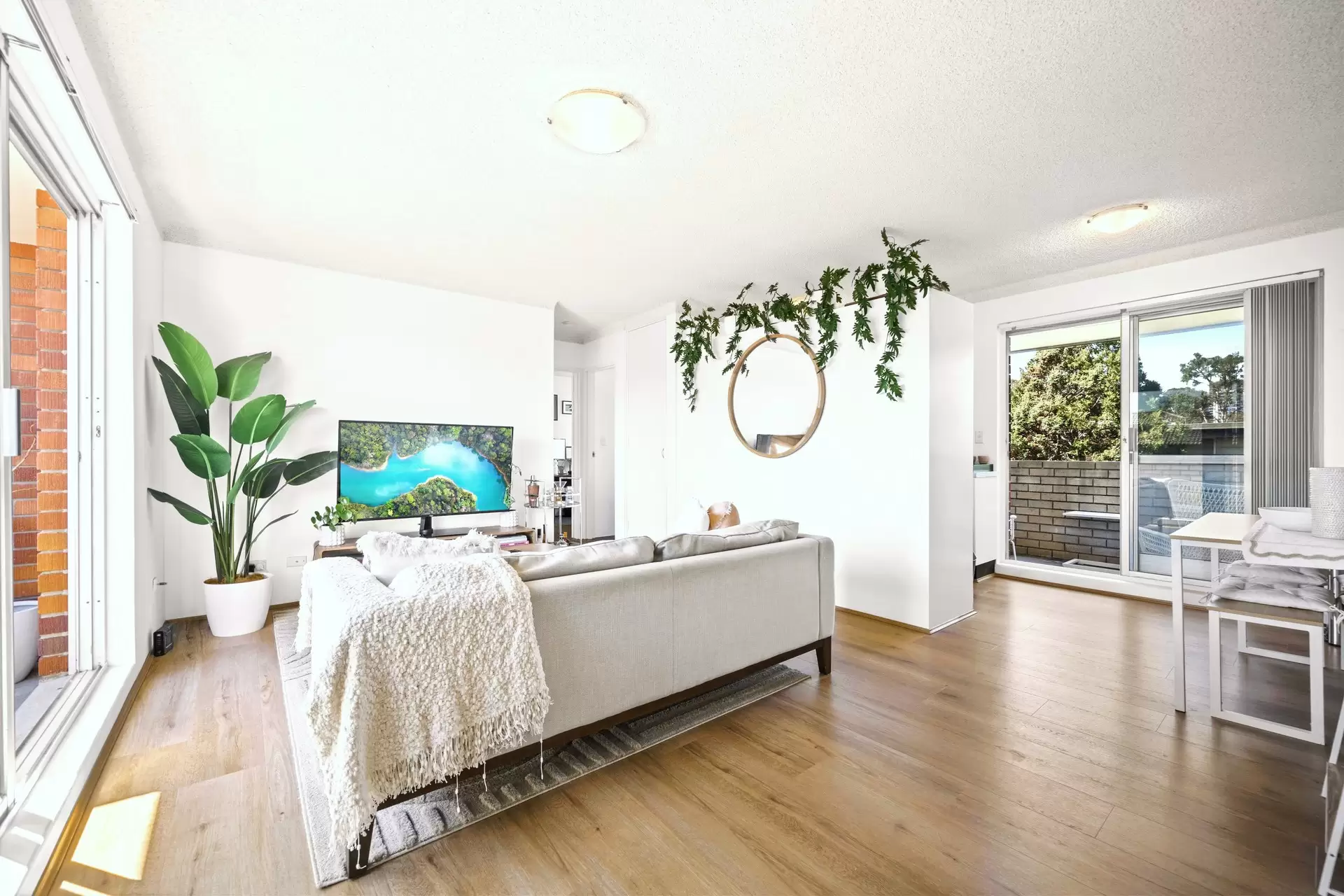 7/21-27 Meadow Crescent, Meadowbank Leased by Cassidy Real Estate - image 1